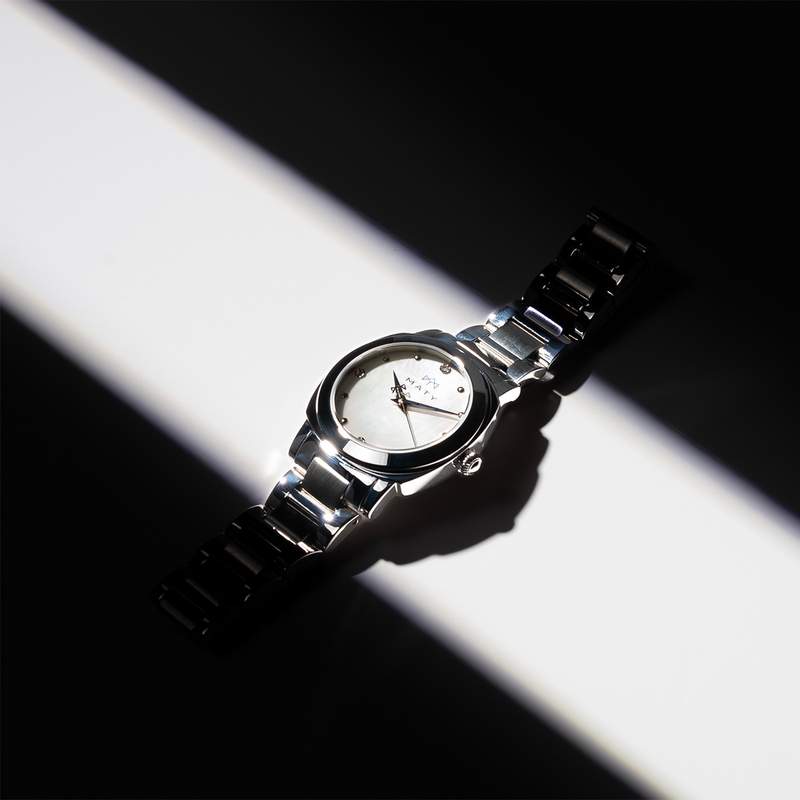 Montre MATY GM cadran nacre bracelet acier - vue D4