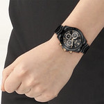 Montre BOSS sport lux femme - vue porté 1