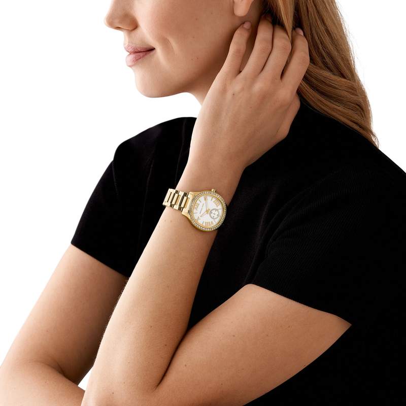 Montre MICHAEL KORS sage femme bracelet acier inoxydable doré - vue porté 1