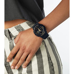 Montre CASIO G-SHOCK femme bracelet résine noir - vue porté 1