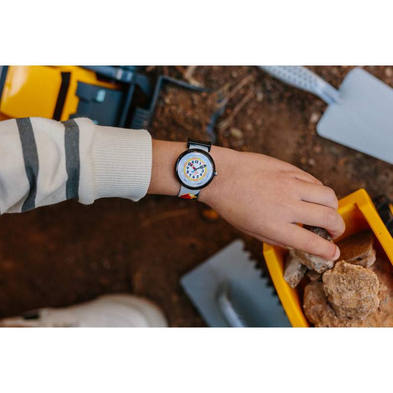 Montre Flik Flak Future dreams Build it up enfant plastique biosourcé bracelet PET recyclé gris - vue porté 2
