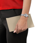 Montre TISSOT T-LADY BELLISSIMA femme automatique cadran gris bracelet acier inoxydable - vue porté 1