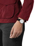 Montre TISSOT T-classic femme bracelet cuir noir - vue porté 1