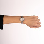 Montre BALMAIN downtown femme bracelet acier inoxydable bicolore rose - vue porté 3