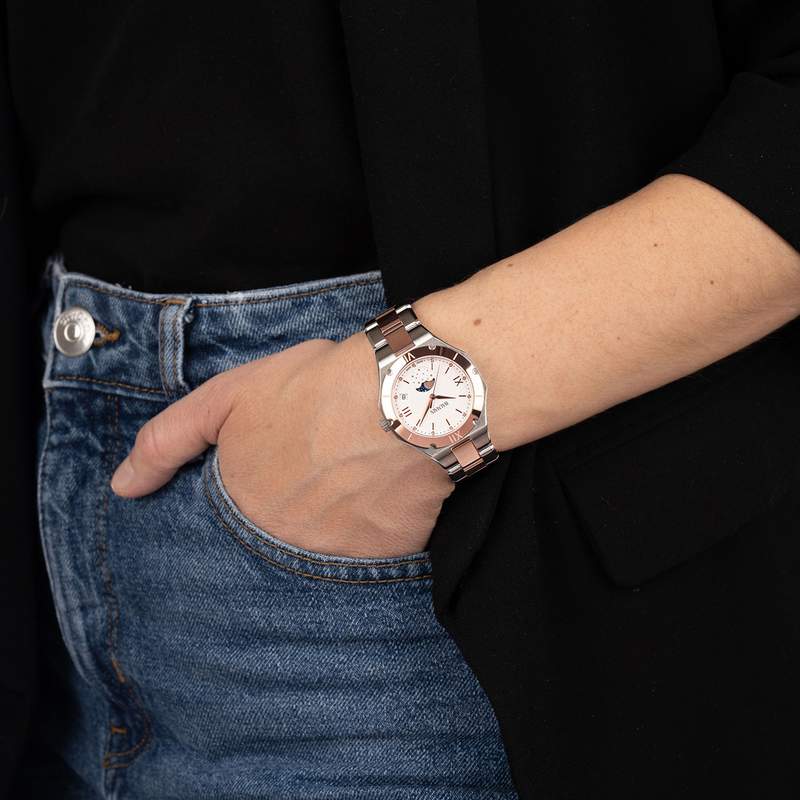 Montre BALMAIN downtown femme bracelet acier inoxydable bicolore rose - vue porté 1