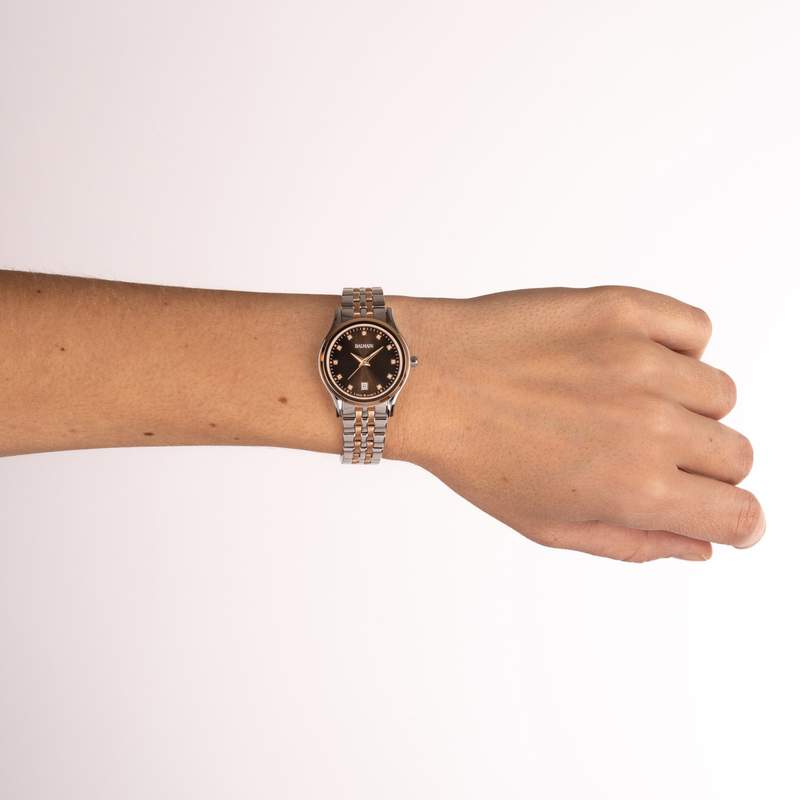 Montre BALMAIN tradition femme bracelet acier inoxydable bicolore rose - vue porté 3