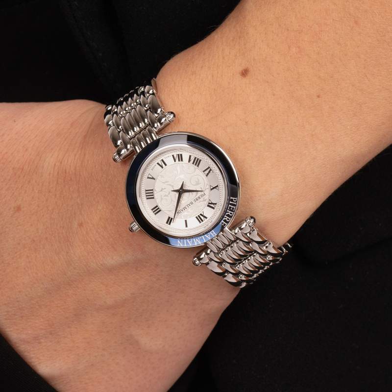 Montre BALMAIN tradition femme bracelet acier inoxydable argent - vue porté 2
