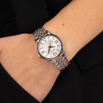 Montre BALMAIN tradition femme bracelet acier inoxydable argent - vue porté 2