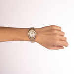 Montre BALMAIN tradition femme bracelet acier inoxydable bicolore jaune - vue porté 3