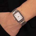 Montre BALMAIN trendies femme bracelet acier inoxydable bicolore rose - vue porté 2