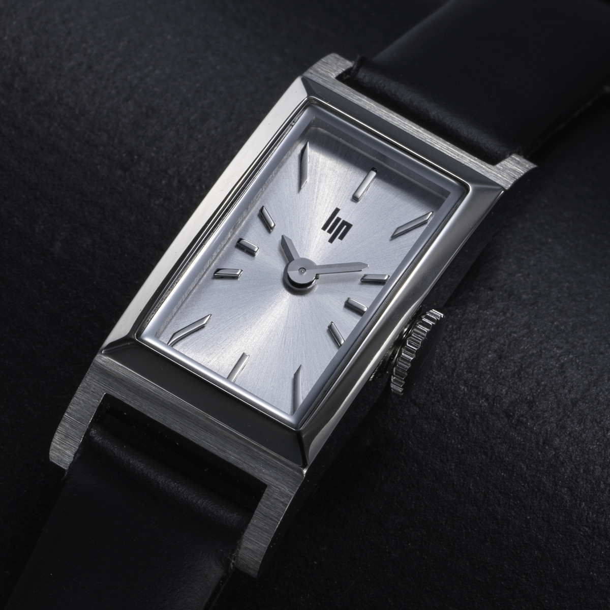 Montre LIP femme analogique, bracelet cuir noir - vue D1