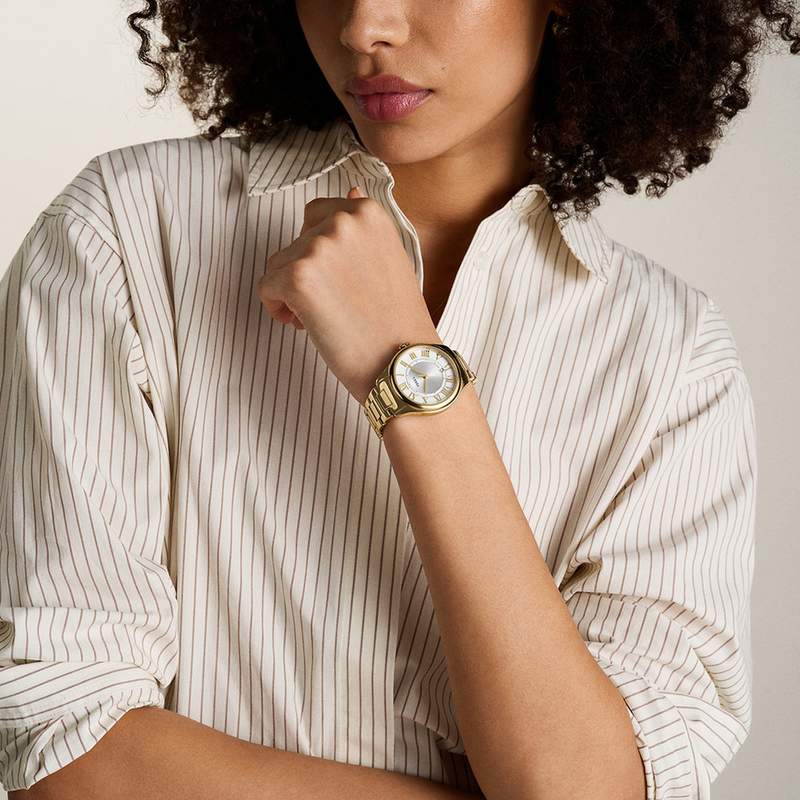 Montre FOSSIL gilmore femme bracelet acier inoxydable doré - vue porté 3