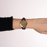 Montre BALMAIN BALMAINIA femme bracelet caoutchouc noir - vue porté 2