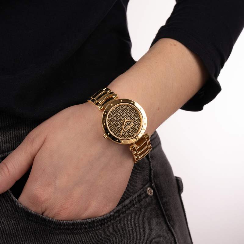 Montre BALMAIN BALMAINIA femme bracelet pvd doré - vue porté 1