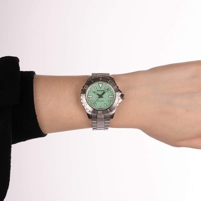 Montre BALMAIN ophrys femme bracelet acier inoxydable gris - vue porté 2