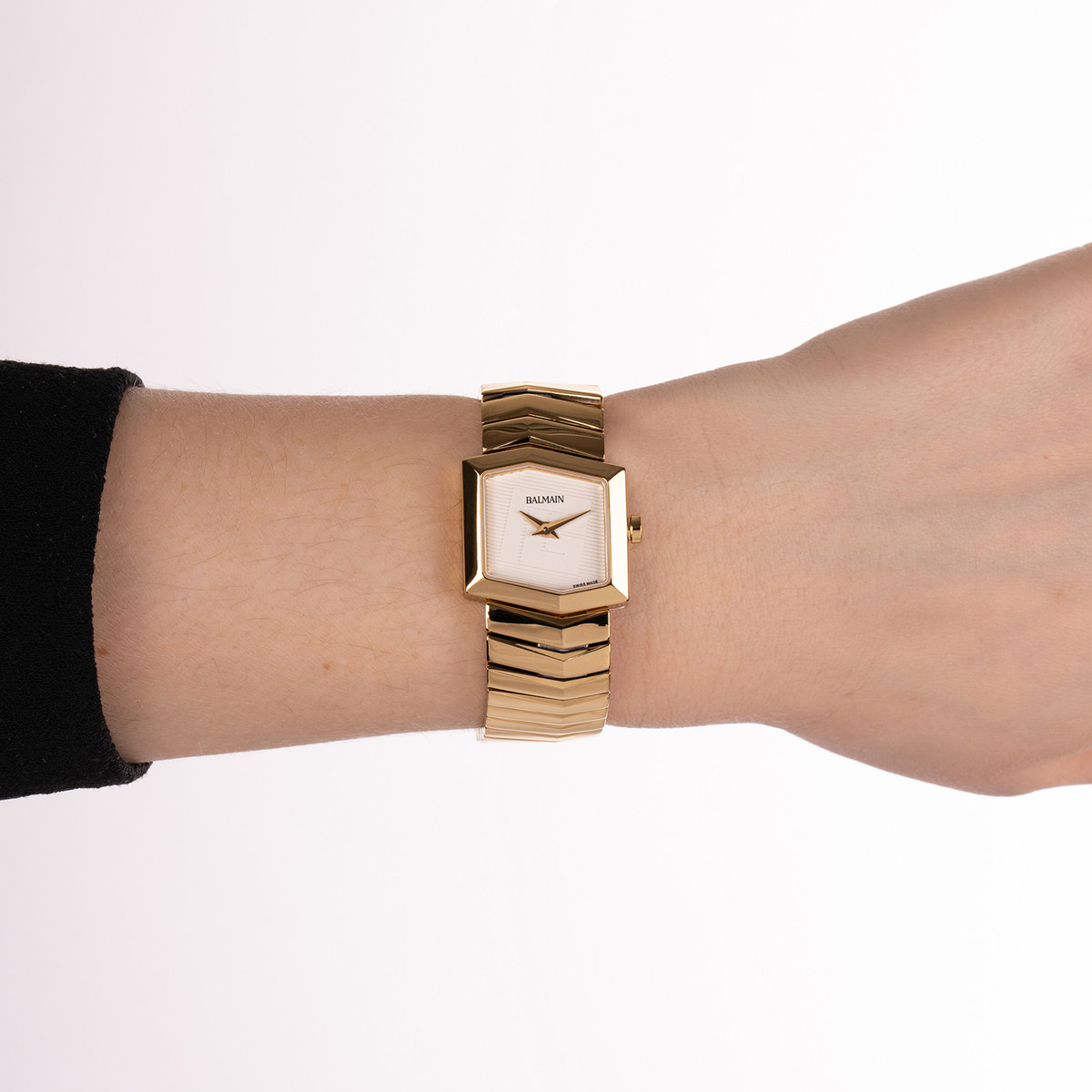 Montre BALMAIN taffetas femme bracelet pvd doré - vue porté 2