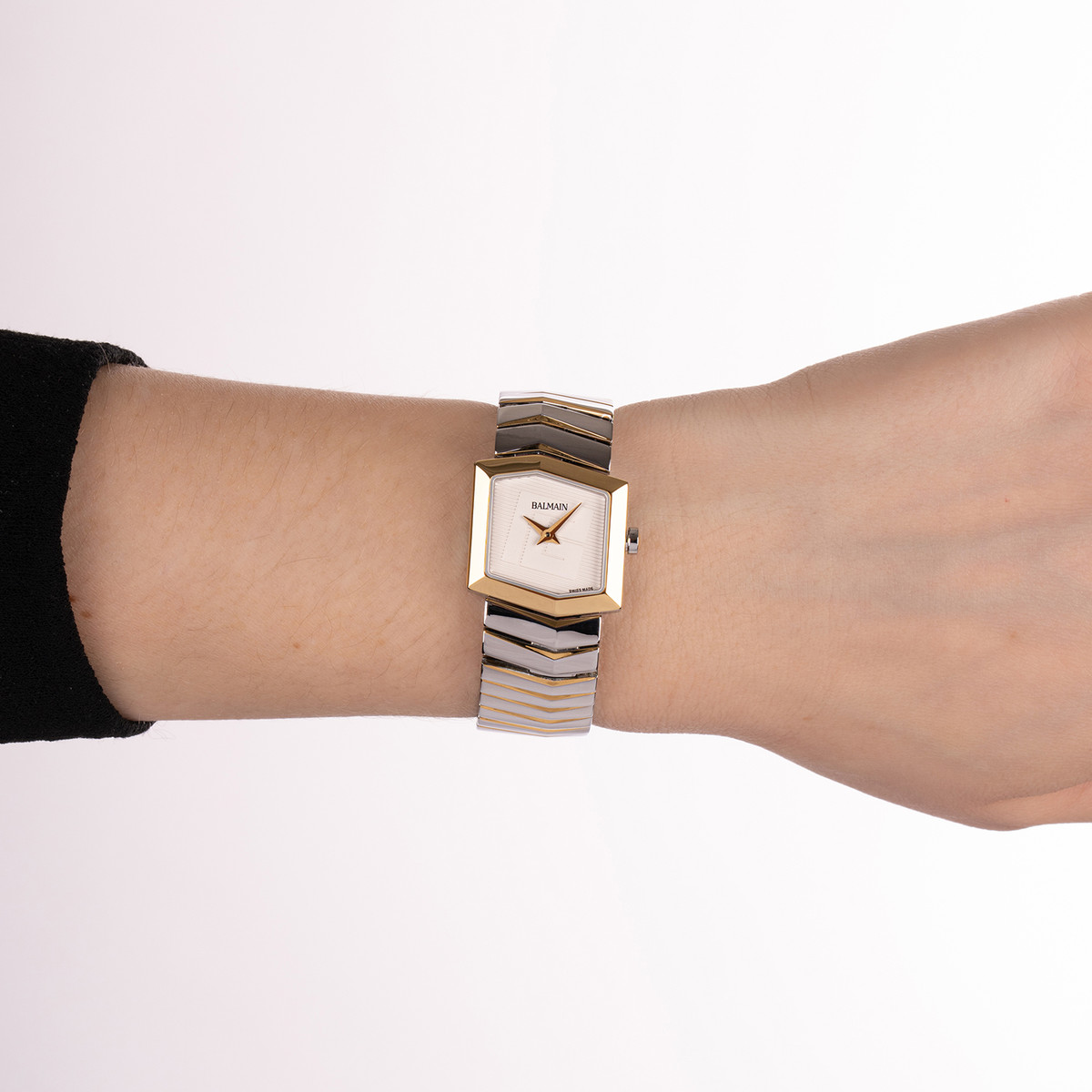 Montre BALMAIN taffetas femme bracelet acier inoxydable bicolore jaune - vue porté 2