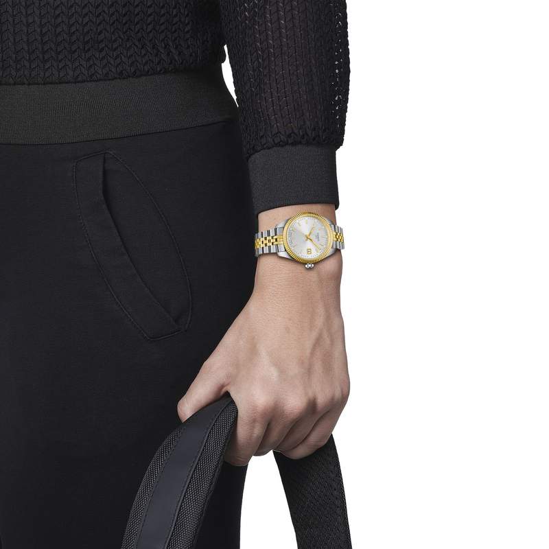 Montre TISSOT BALLADE femme cadran blanc bracelet acier inoxydable bicolore - vue porté 1