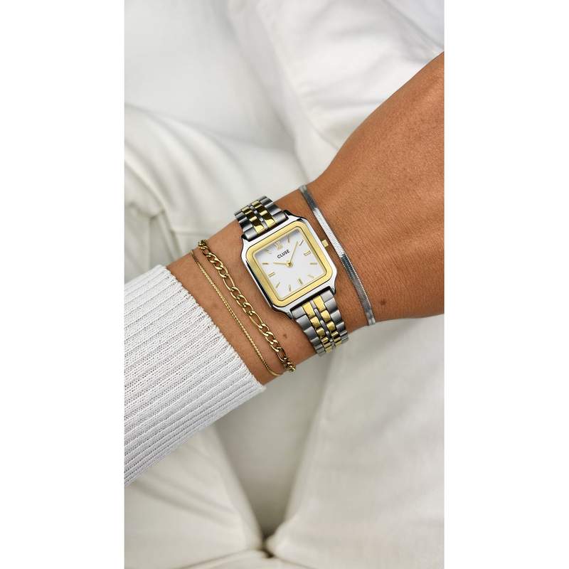 Montre CLUSE Gracieuse Petite femme cadran blanc bracelet acier bicolore - vue porté 1