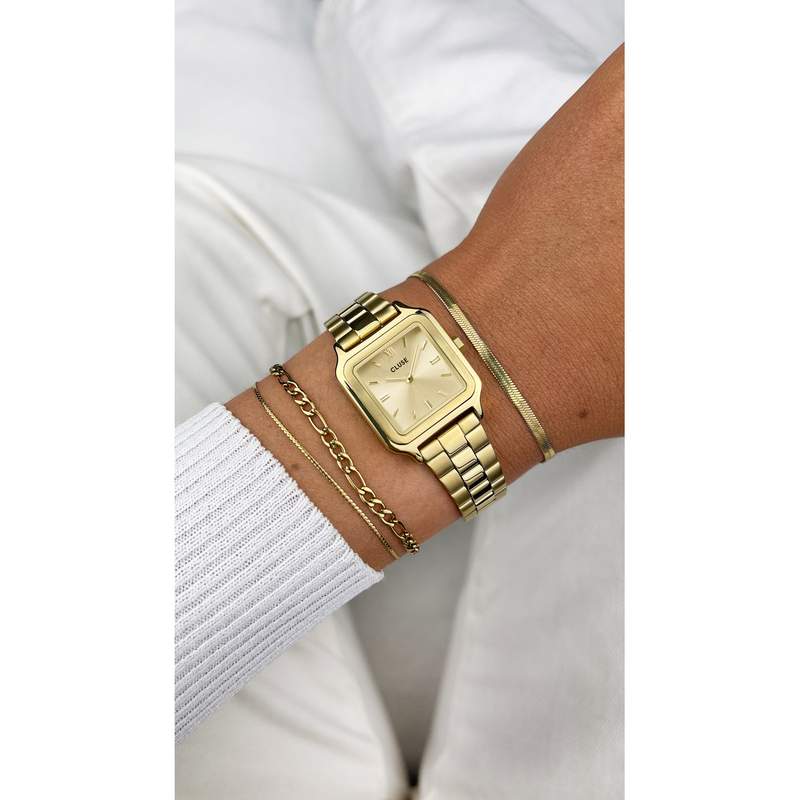 Montre CLUSE Gracieuse Petite femme cadran doré bracelet acier doré - vue porté 3