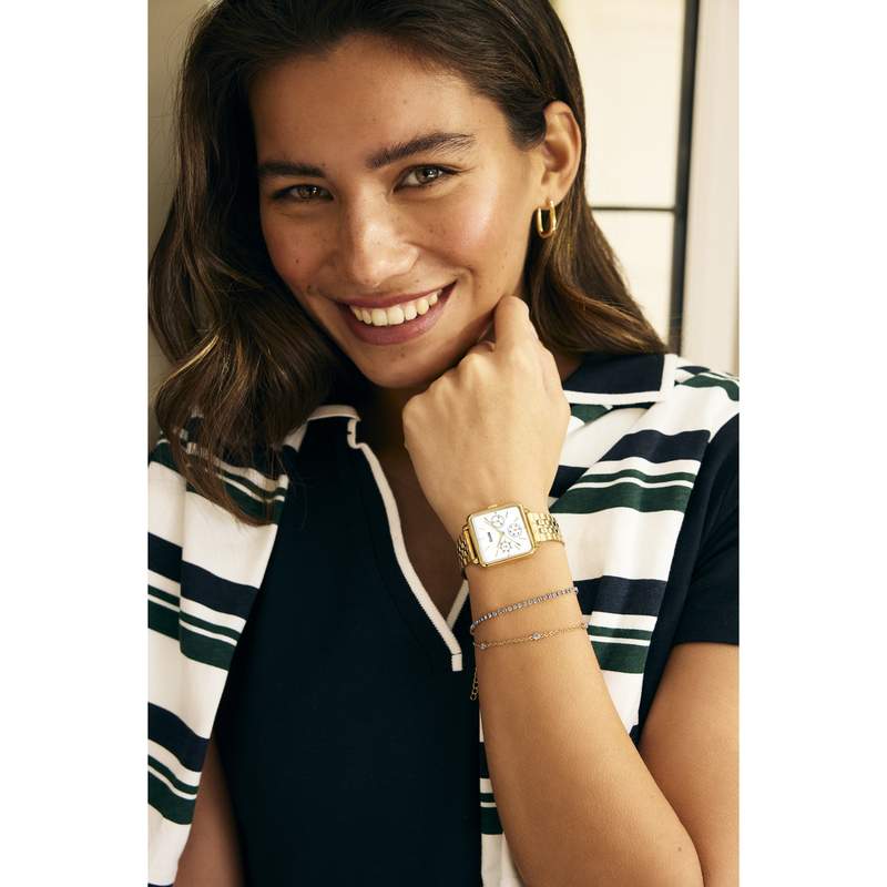 Montre CLUSE La Tétragone Multifunction femme cadran blanc bracelet acier doré - vue porté 2
