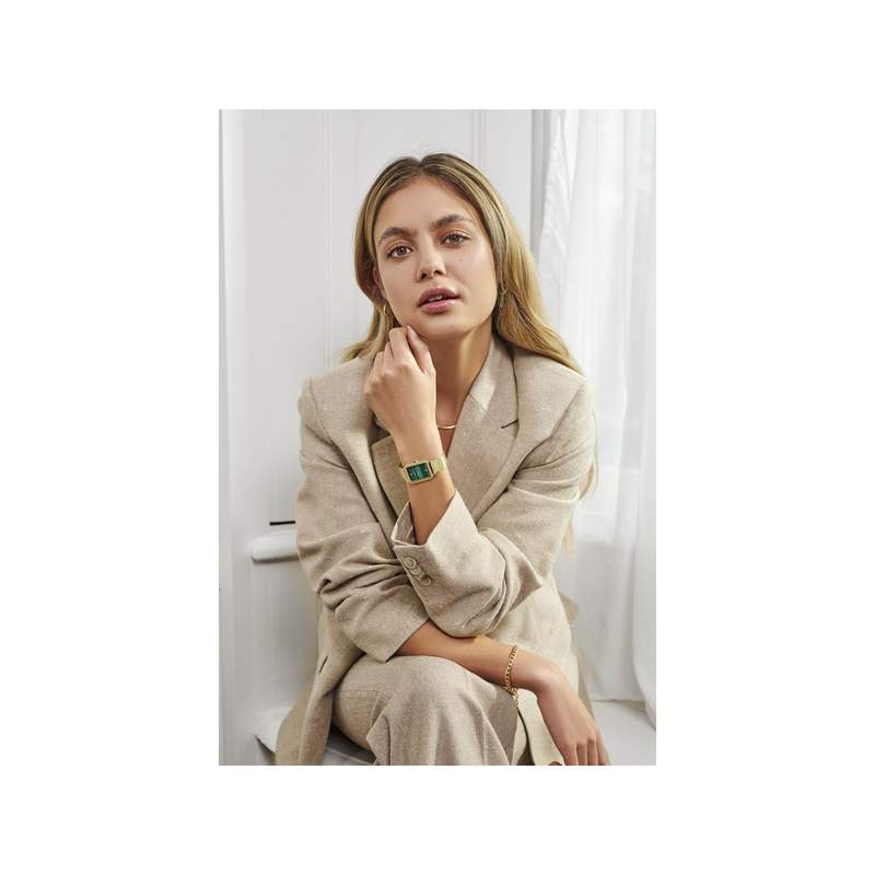 Montre CLUSE Fluette femme cadran vert bracelet acier doré - vue porté 5