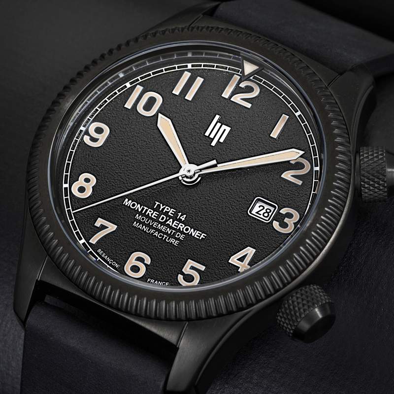 Montre LIP MANUFACTURE type 14 homme automatique, bracelet cuir noir - vue D1