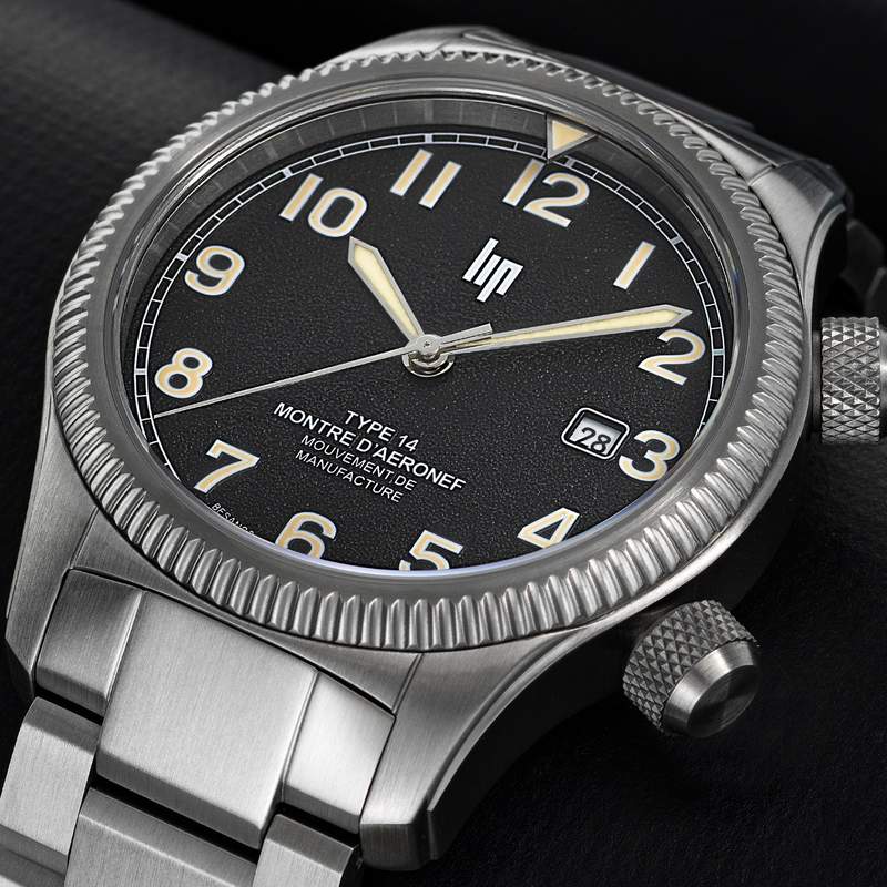 Montre LIP MANUFACTURE type 14 homme automatique, bracelet acier inoxydable argent - vue D1
