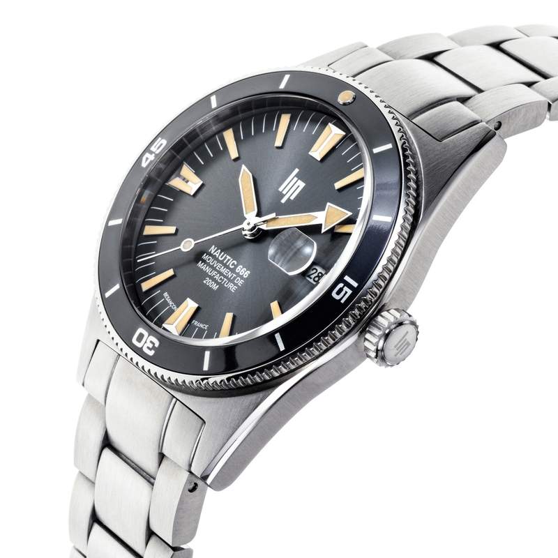 Montre LIP MANUFACTURE nautic 666 mixte automatique, bracelet acier inoxydable - vue D2