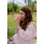 Montre FLIK FLAK x Monbento enfant cadran blanc bracelet pet recycle rose - vue porté 2