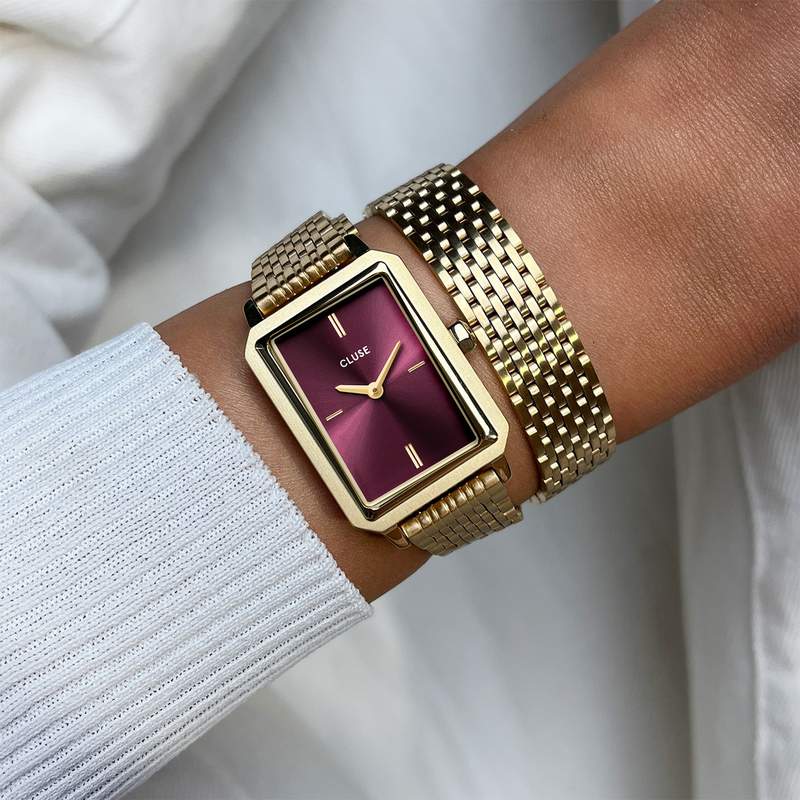 Montre CLUSE FLUETTE Femme cadran rouge bracelet acier inoxydable doré - vue porté 1