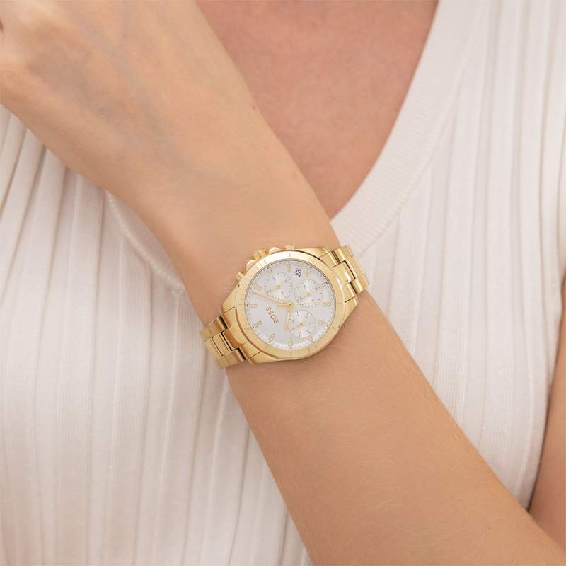 Montre BOSS sport lux femme bracelet acier inoxydable doré jaune - vue porté 1