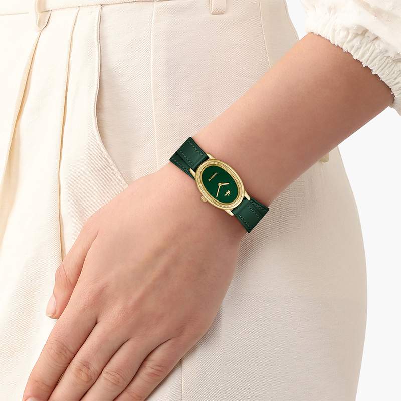 Montre LACOSTE parisienne femme bracelet cuir vert - vue porté 1