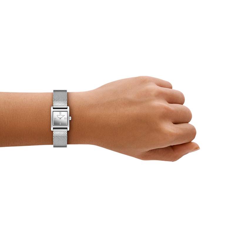 Montre MICHAEL KORS georgie femme bracelet acier inoxydable - vue porté 1