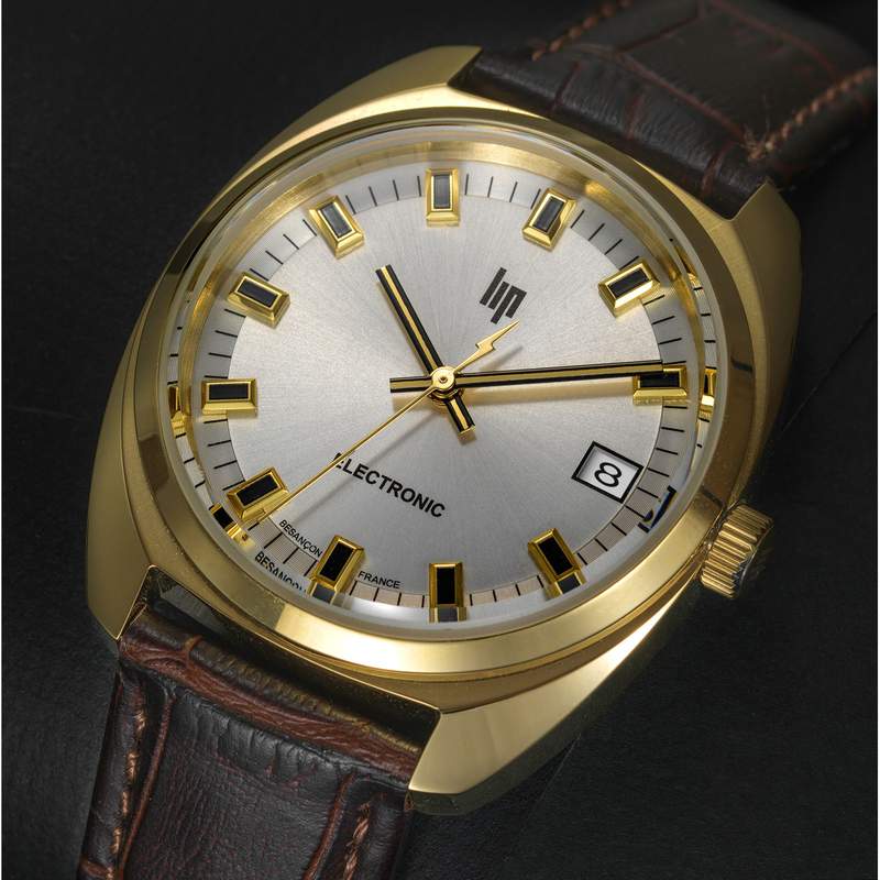 Montre LIP Général de Gaulle acier bracelet cuir - vue D1
