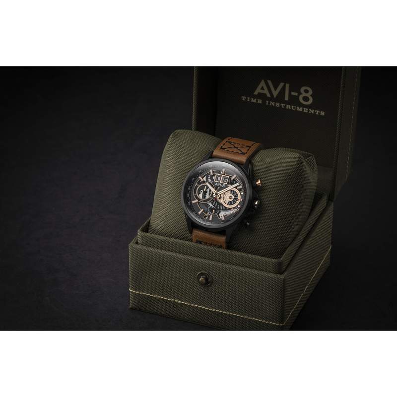Montre AVI-8 homme chronographe acier noir cuir - vue D2