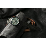 Montre AVI-8 homme acier cuir vert - vue D1