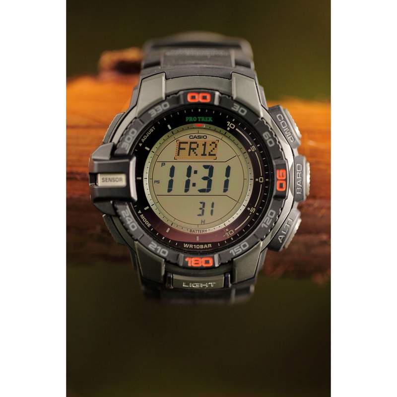 Montre Casio Pro Trek homme résine noire - vue 3