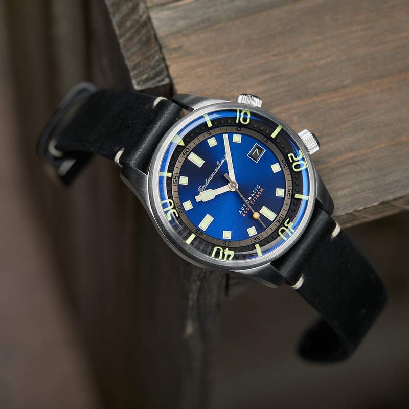 Montre Spinnaker homme acier cuir - vue D1