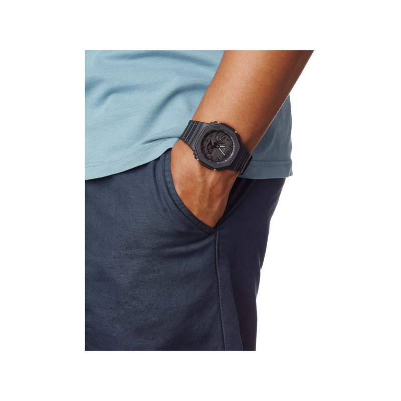Montre G-Shock homme résine noire - vue porté 1