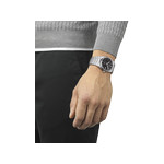 Montre TISSOT T-CLASSIC PRX POWERMATIC 80 homme automatique cadran noir bracelet inoxydable - vue porté 1