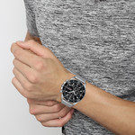 Montre Boss homme chronographe acier maille milanaise - vue porté 1