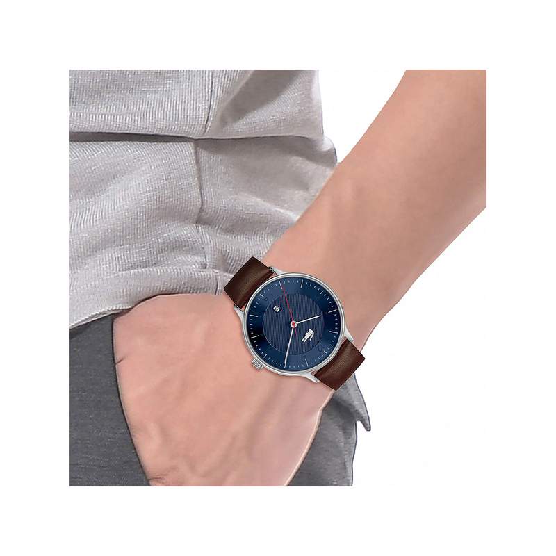 Montre LACOSTE Homme acier argenté, cuir - vue porté 1