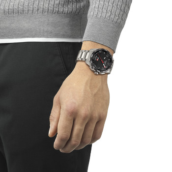 Montre TISSOT T-TOUCH CONNECT SOLAR homme cadran noir bracelet titane