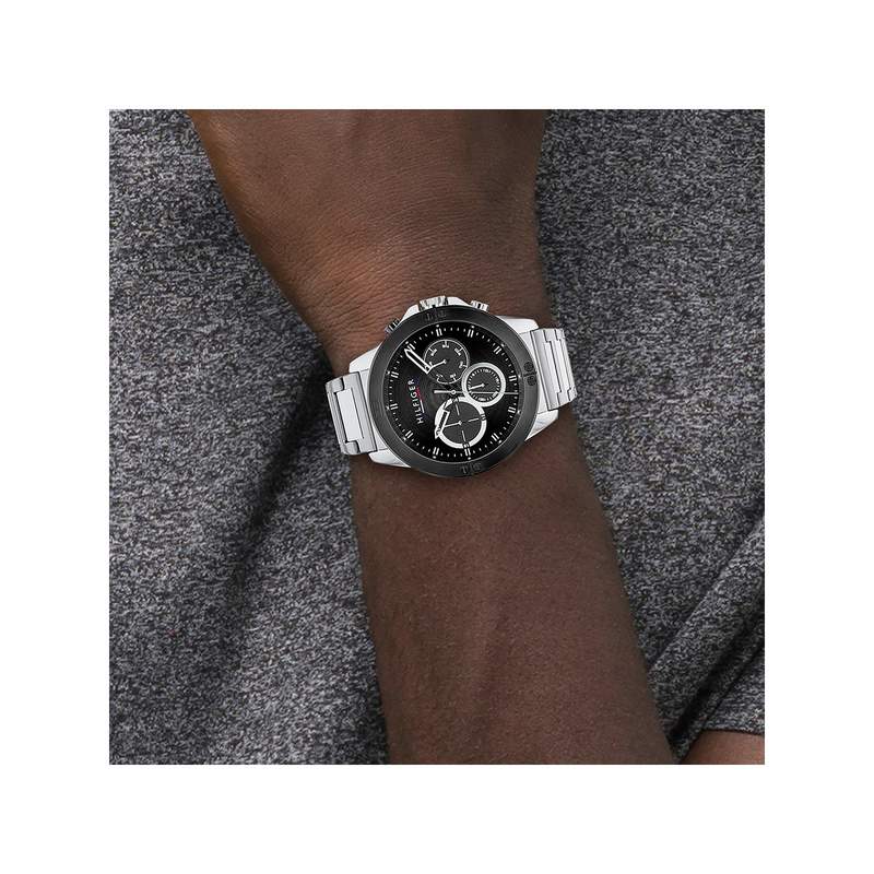 Montre Tommy Hilfiger homme acier - vue porté 1