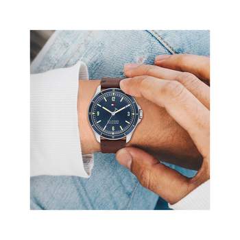 Tommy Hilfiger herenhorloge van roestvrij staal met bruine leren band
