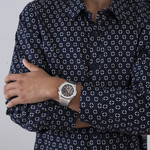 Montre Guess Co homme chronographe acier - vue porté 2