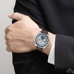 Montre Boss homme automatique acier bracelet cuir marron - vue porté 1