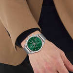 Montre Boss homme acier - vue porté 1