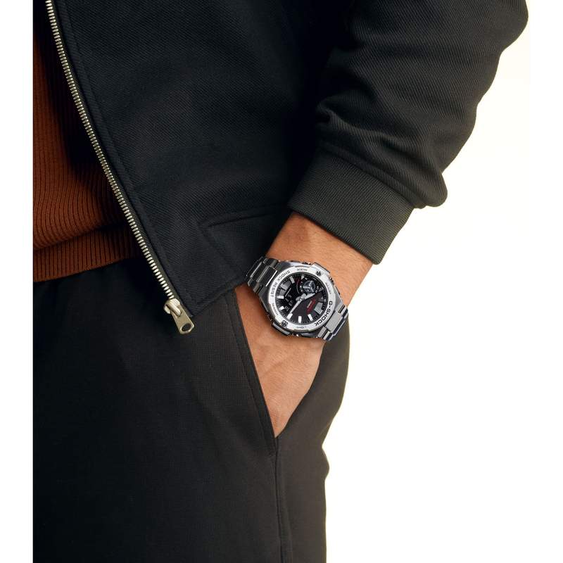 Montre G-SHOCK PREMIUM homme bracelet acier argent - vue porté 1